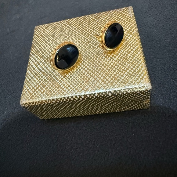 Elegant Gold and Black Onyx Earrings - Picture 2 of 2